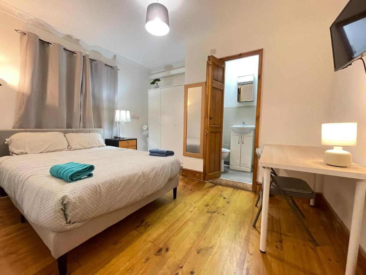 Homestay Lovely With En-suite In Stratford