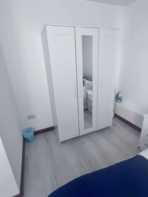 Apartamento Flat 7 Near Westfield Centre, 1 Bedroom, 1 Bathroom Flat *