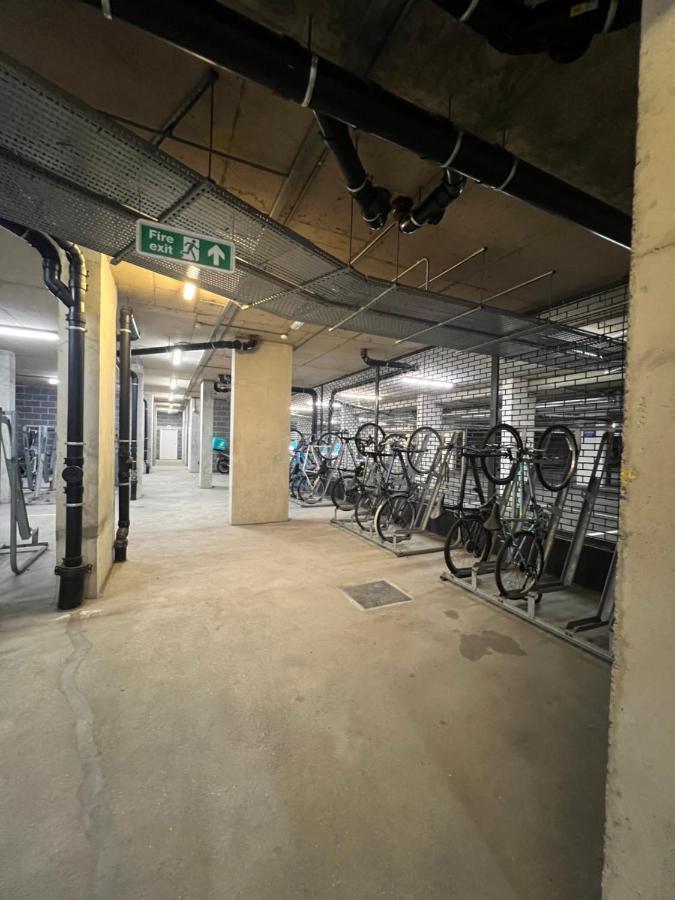 Appartement Cityscape Serenity: 10th Floor Oasis Near City Airport, Excel & 02 *