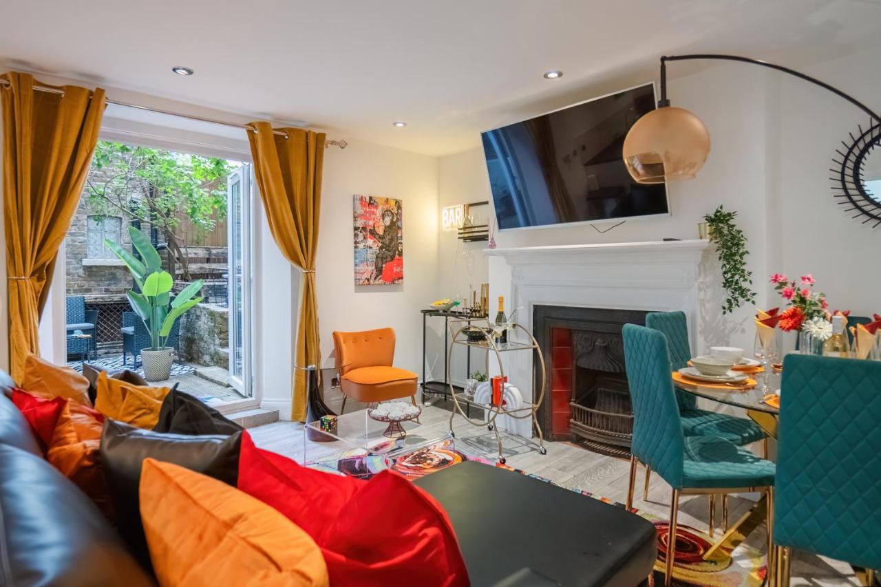 Funky Trendy Modern 3 Bed 3 Bath House In Dalston Apartment