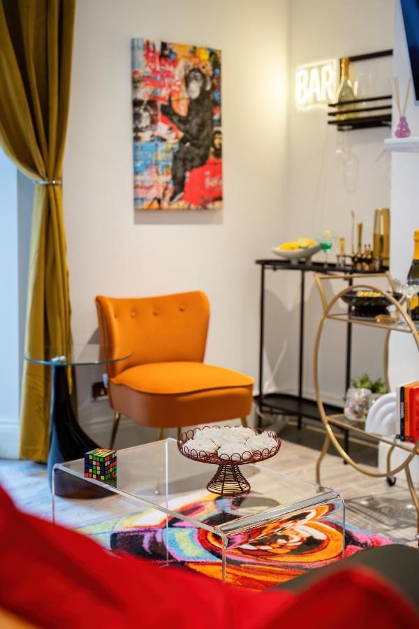 Funky Trendy Modern 3 Bed 3 Bath House In Dalston * London