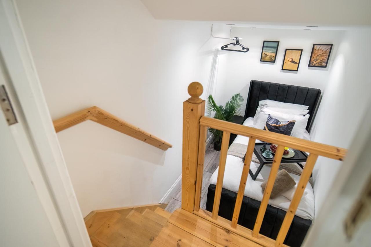 Apartment Funky Trendy Modern 3 Bed 3 Bath House In Dalston *