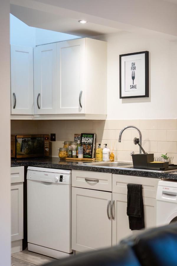 Funky Trendy Modern 3 Bed 3 Bath House In Dalston * London