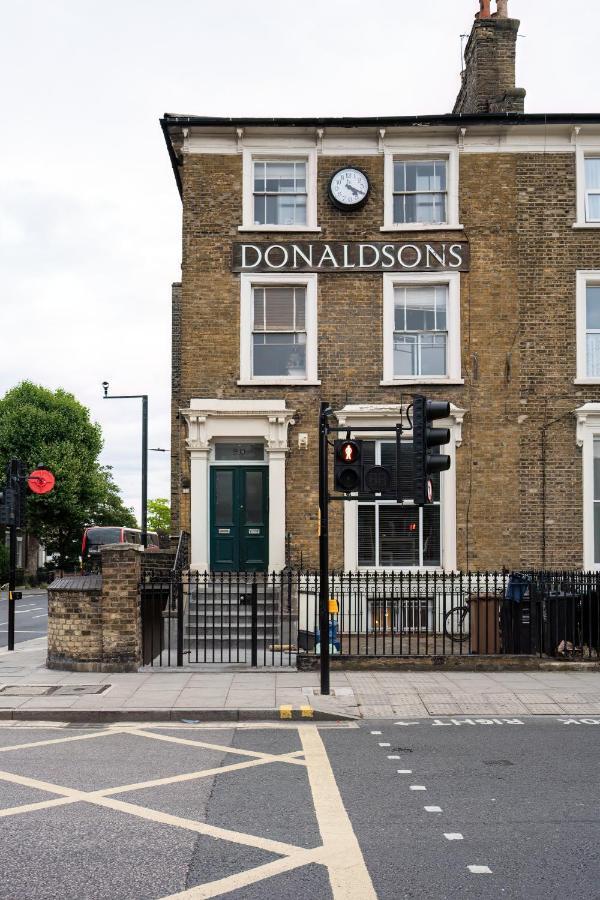 Funky Trendy Modern 3 Bed 3 Bath House In Dalston Apartment London