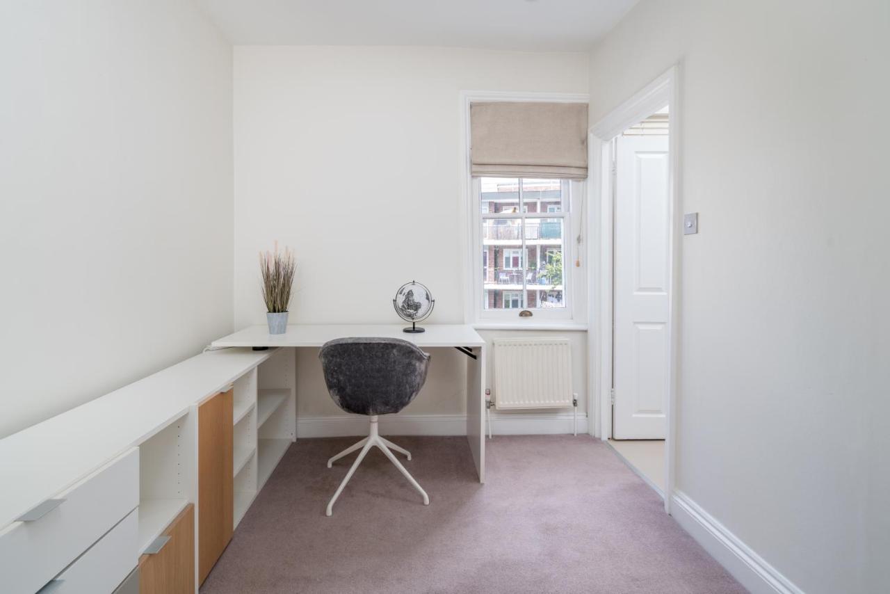 Luxury 2 Bedroom On Portobello Road *