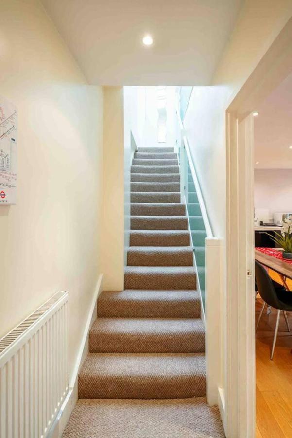 Stunning 3-bed House In * Londen
