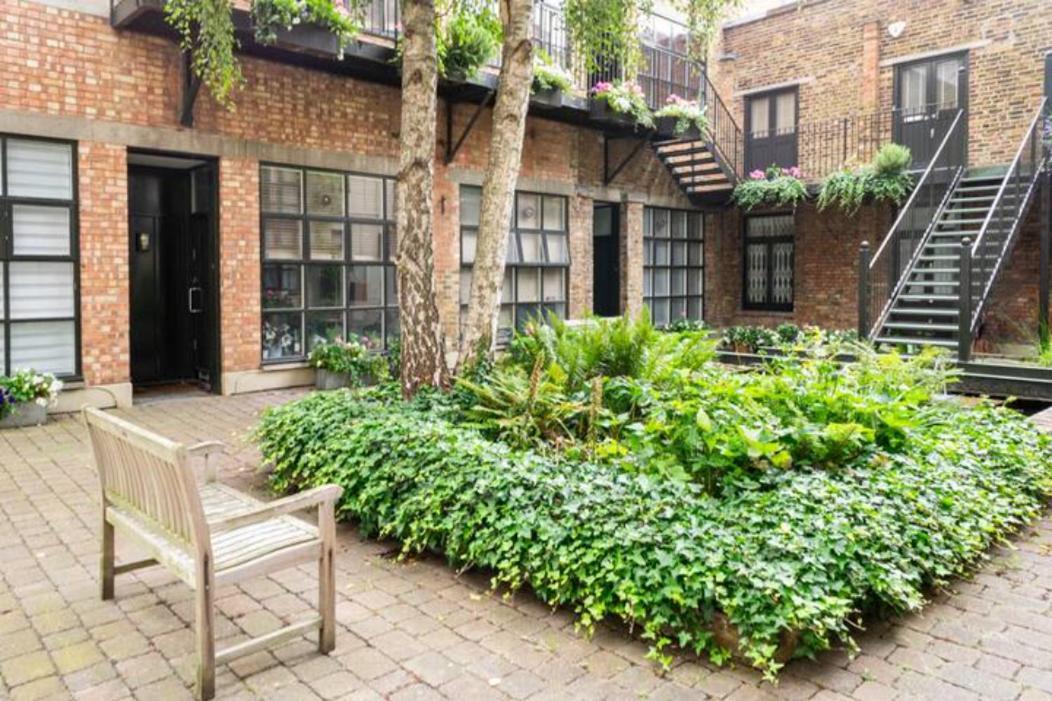Apartment Cozy 2 Bedroom Flat - Sleeps 6 London