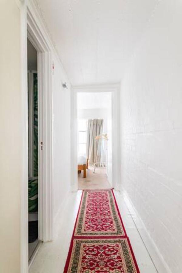 Cozy 2 Bedroom Flat - Sleeps 6 Apartment