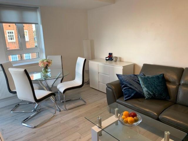 Lc One Bedroom With Balcony