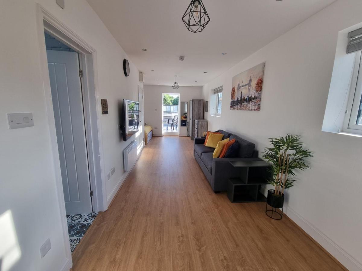 Stunning Roof Terrace Flat Londen