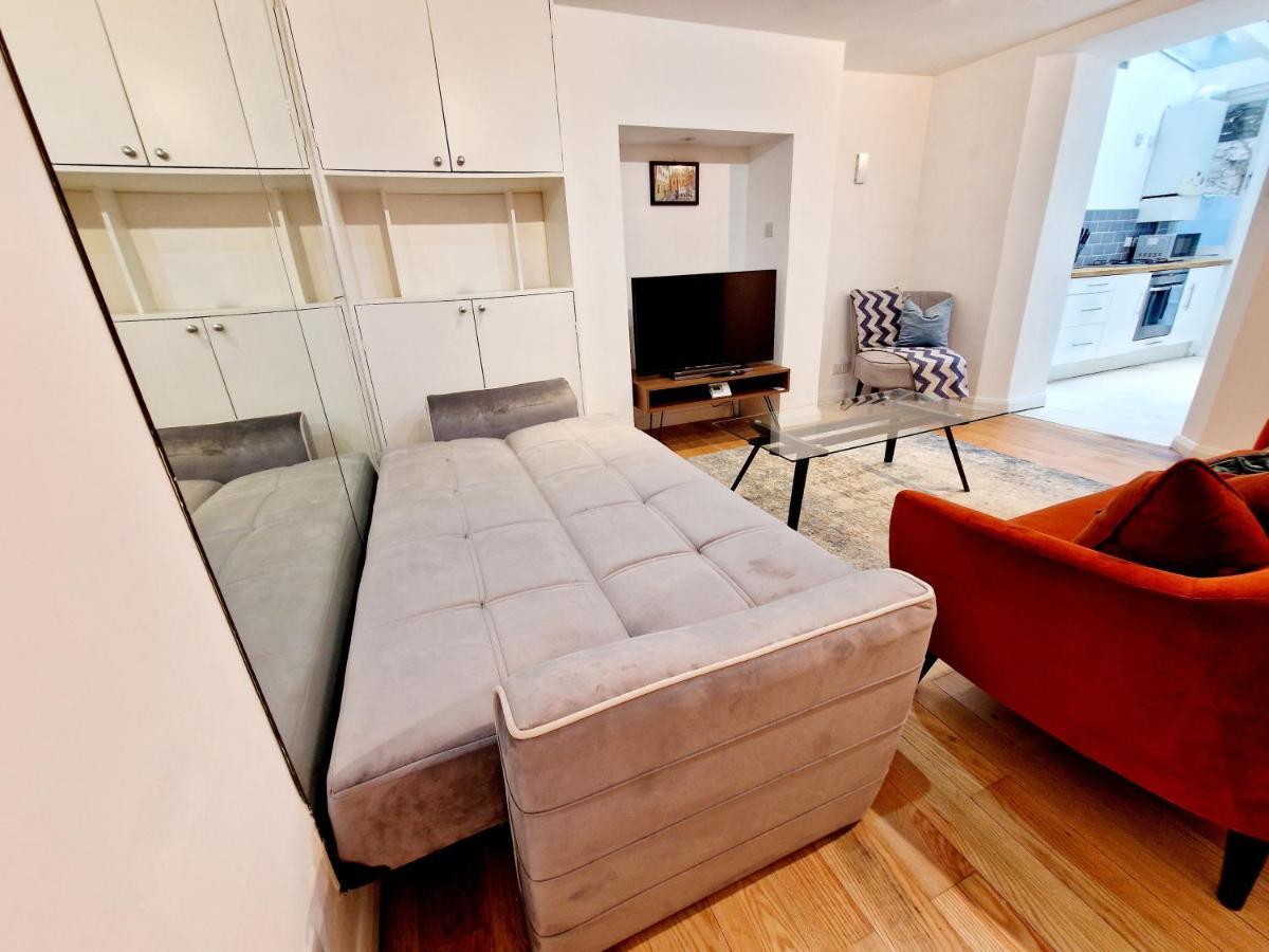 Beautiful Hyde Park Flat By Lancaster Gate Station With Private Back Patio Londen