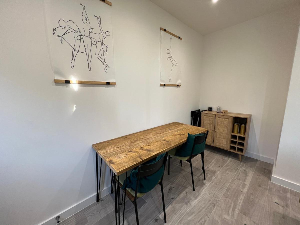 Lovely 1-bedroom Flat With Patio Apartamento *