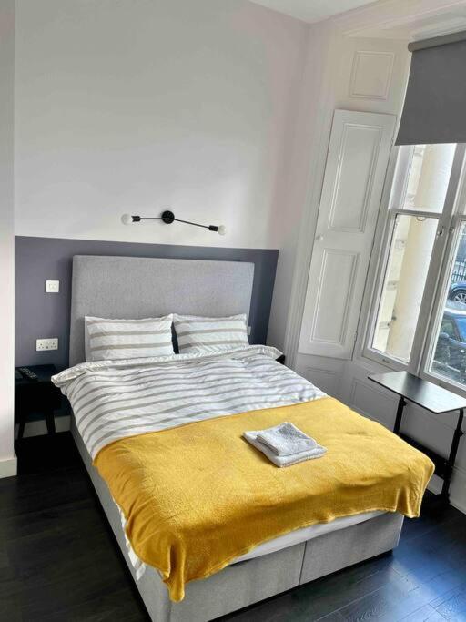 Small Studio In Notting Hill London