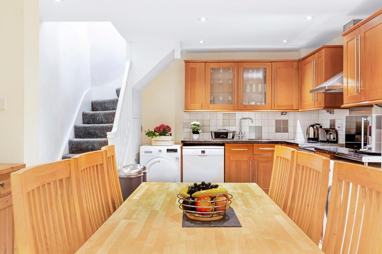 Charming 4 Bed Town House With Roof Terrace Londen
