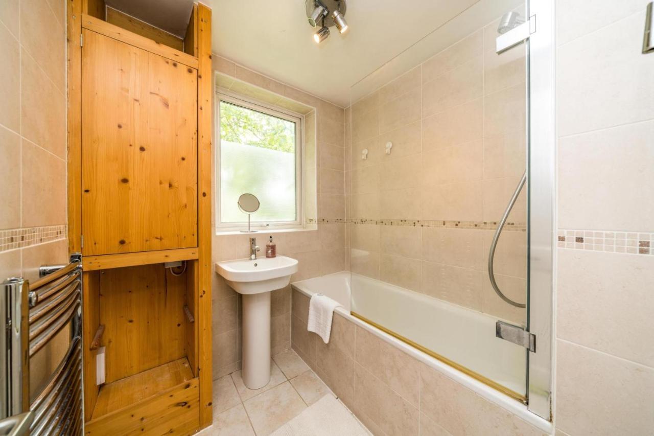 New Cosy 1bd Flat Close To Kew Gardens Richmond Appartement Londen