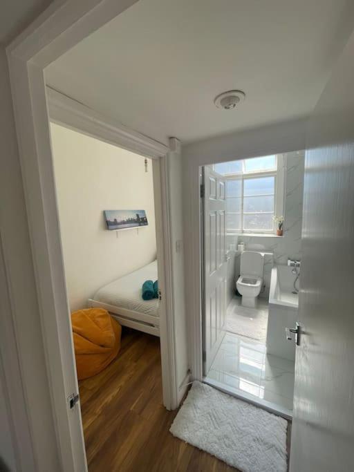 Stunning One Bedroom Flat - Central Appartement Londen