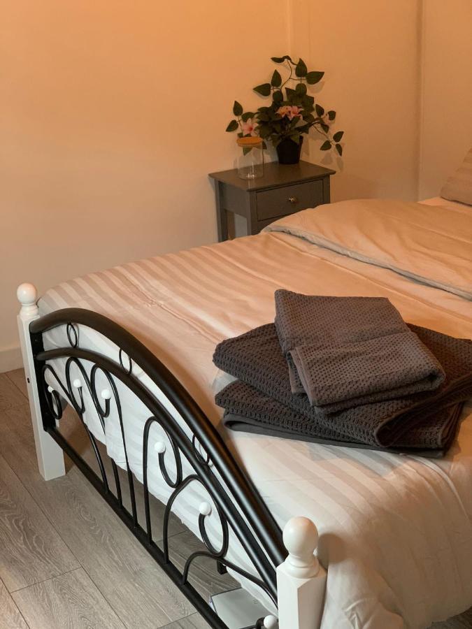 Bed & Breakfast Alpha House London