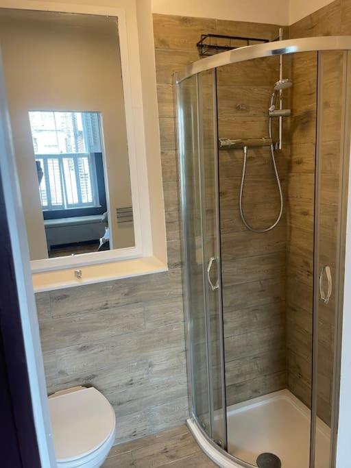 Beautiful Victorian House, Sleeps 12 * Londen