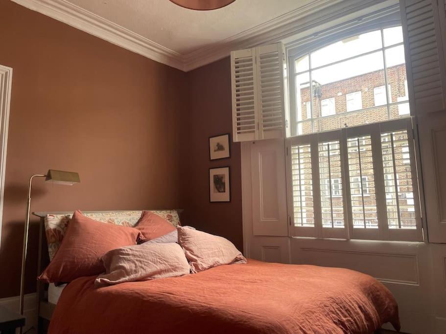 Beautiful Victorian House, Sleeps 12 Vakantiehuis