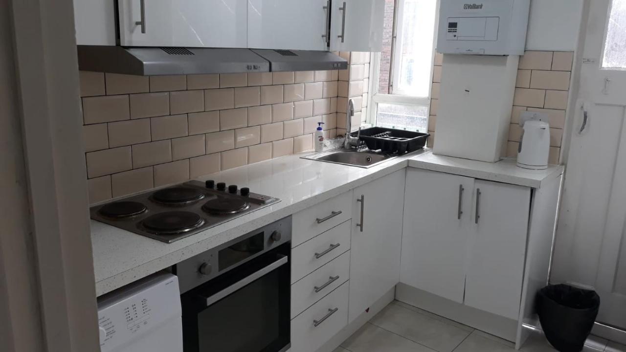 Apartment 13 Vale House