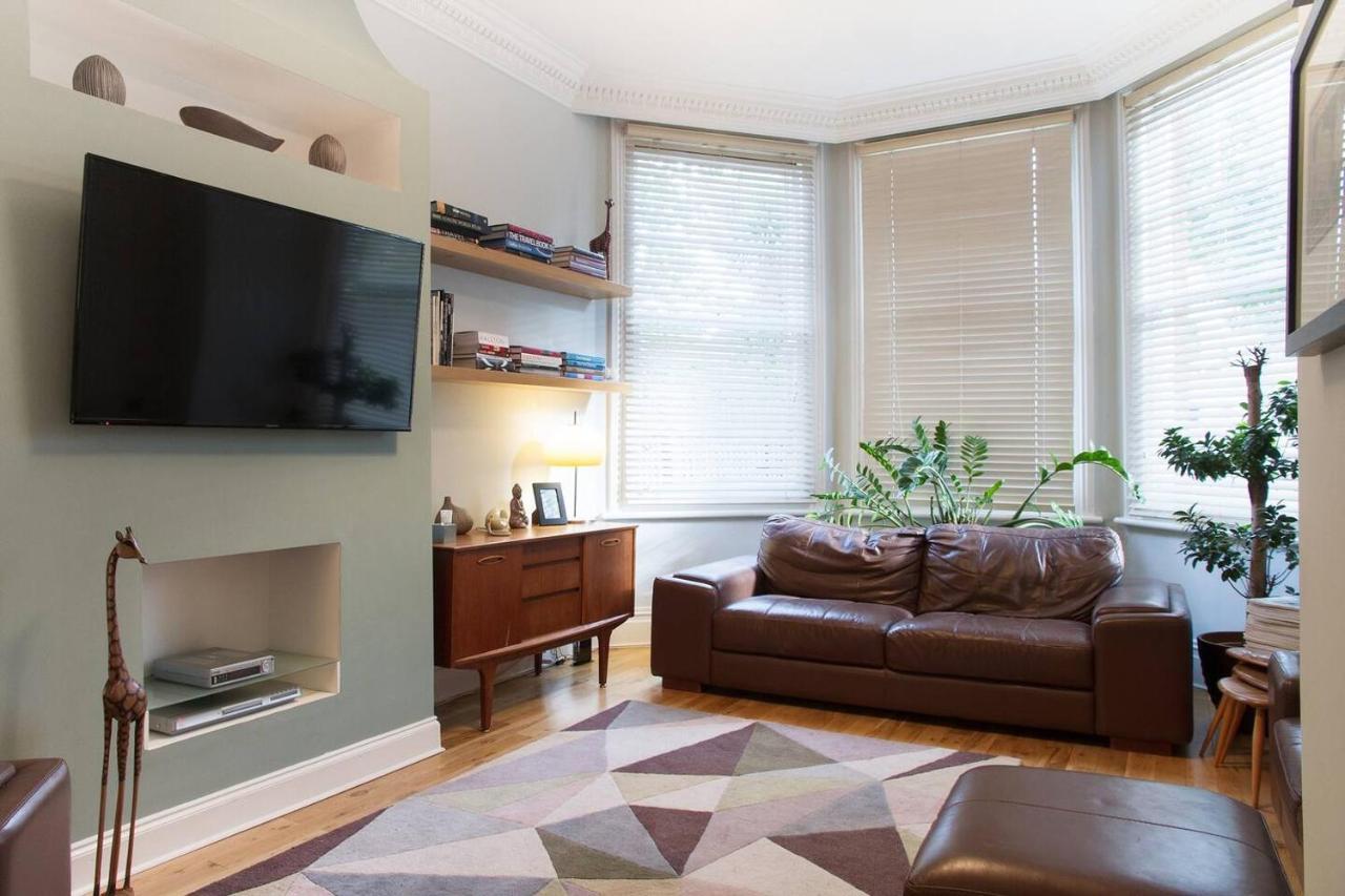 Bright & Spacious Modern 2 Bedroom Apartamento *