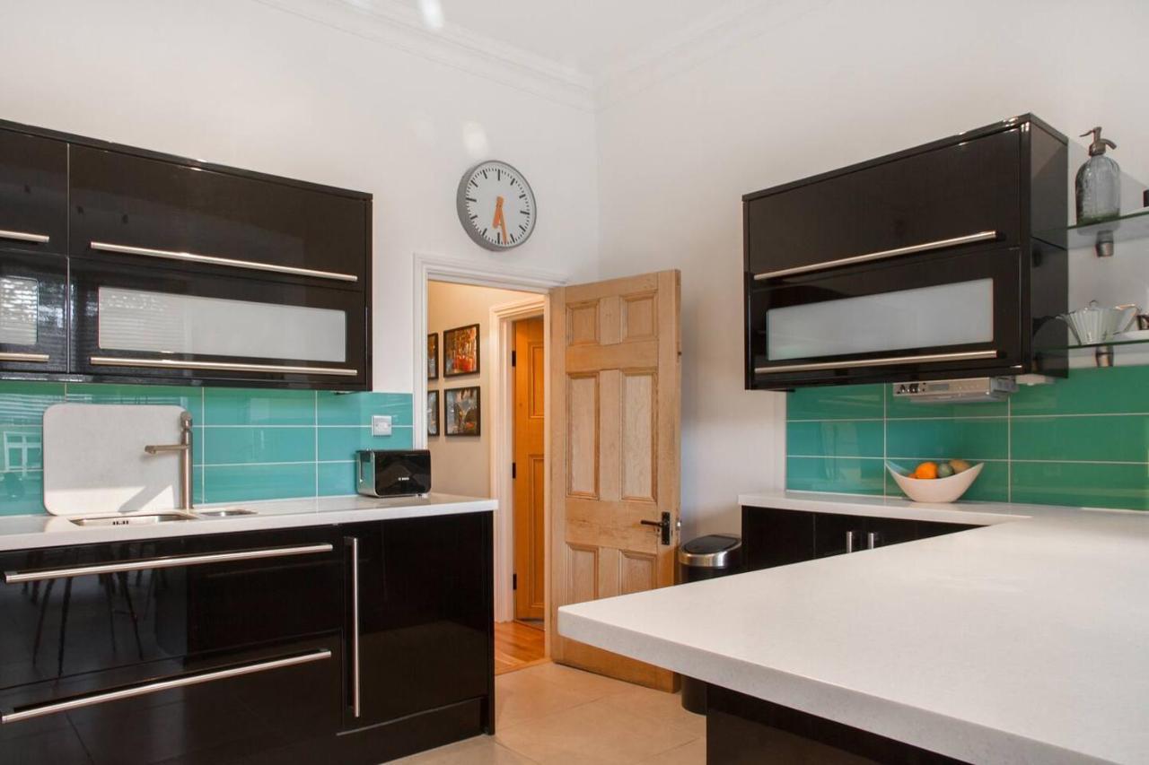Apartamento Bright & Spacious Modern 2 Bedroom Londres
