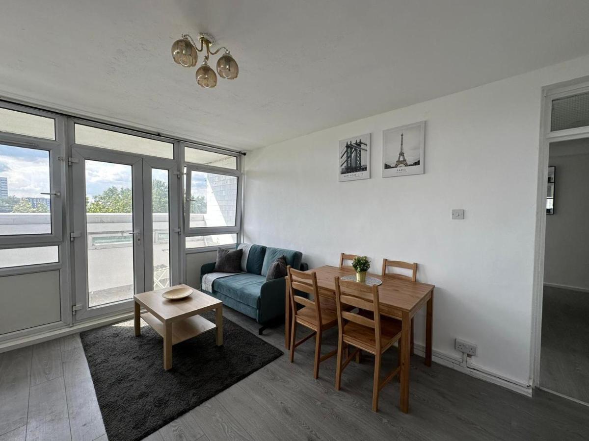 Lovely 3-bed In Apartment London