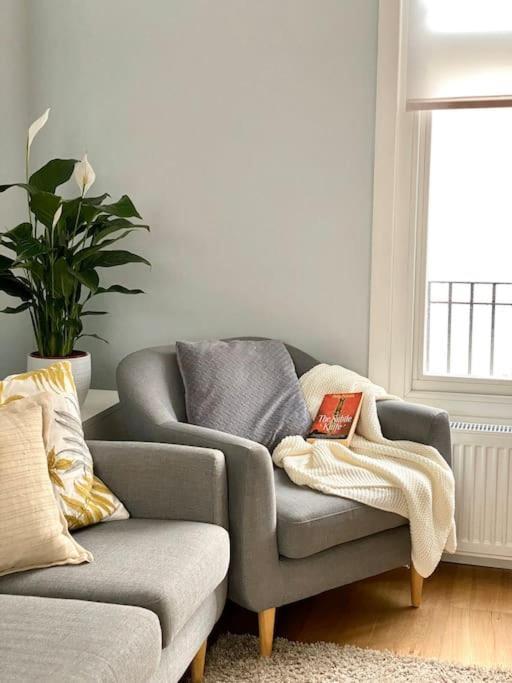 Apartment 2bdr Modern In Hammersmith West *