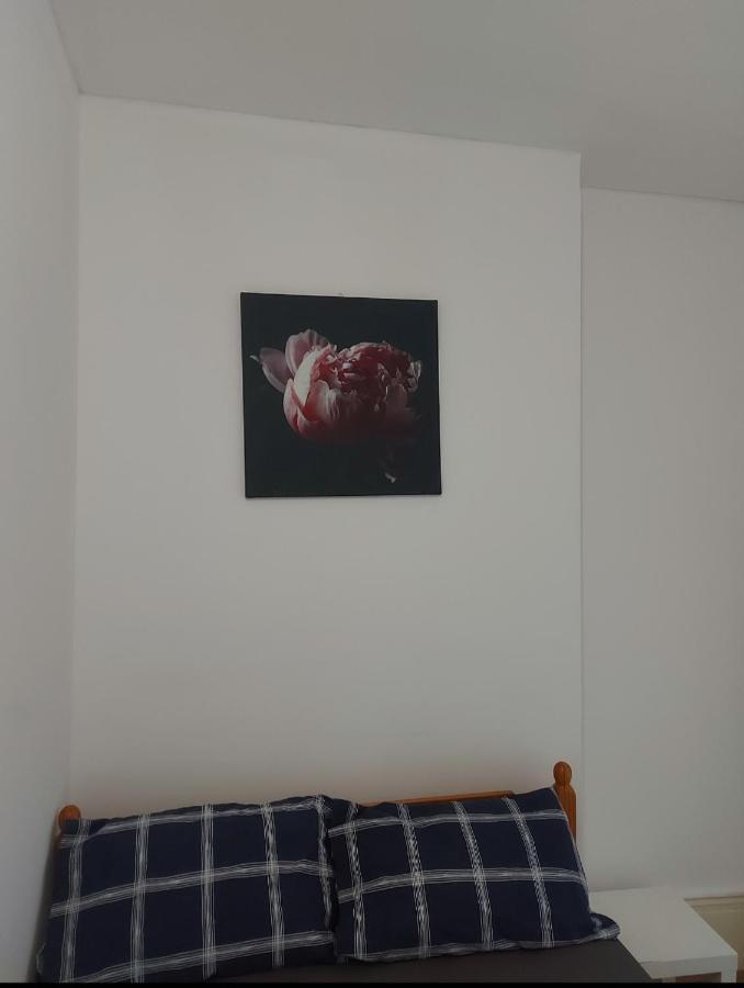 Homestay W13 X Weekly Monthly Discount *