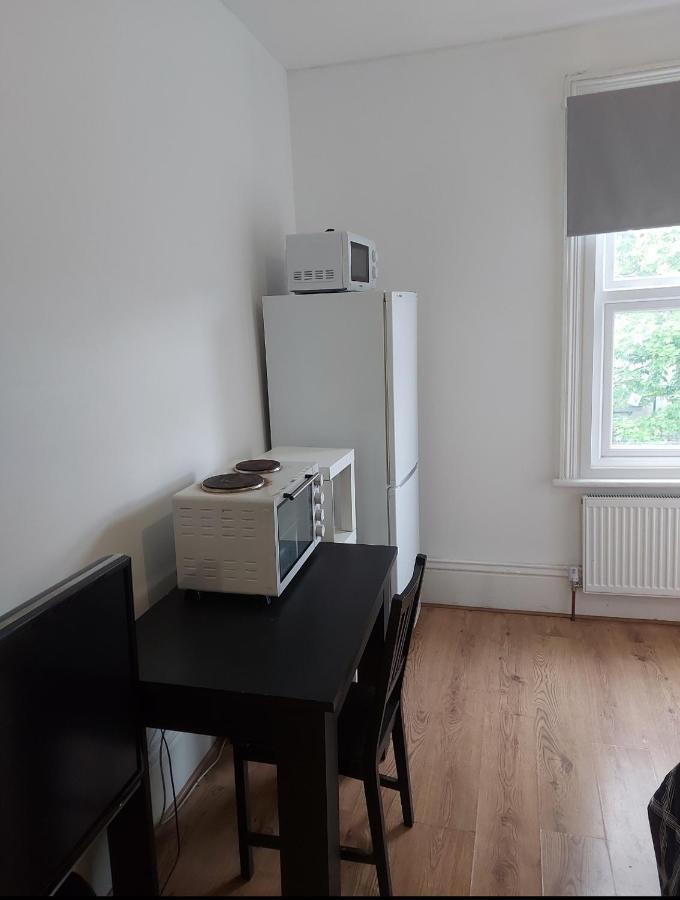 W13 X Weekly Monthly Discount Homestay *