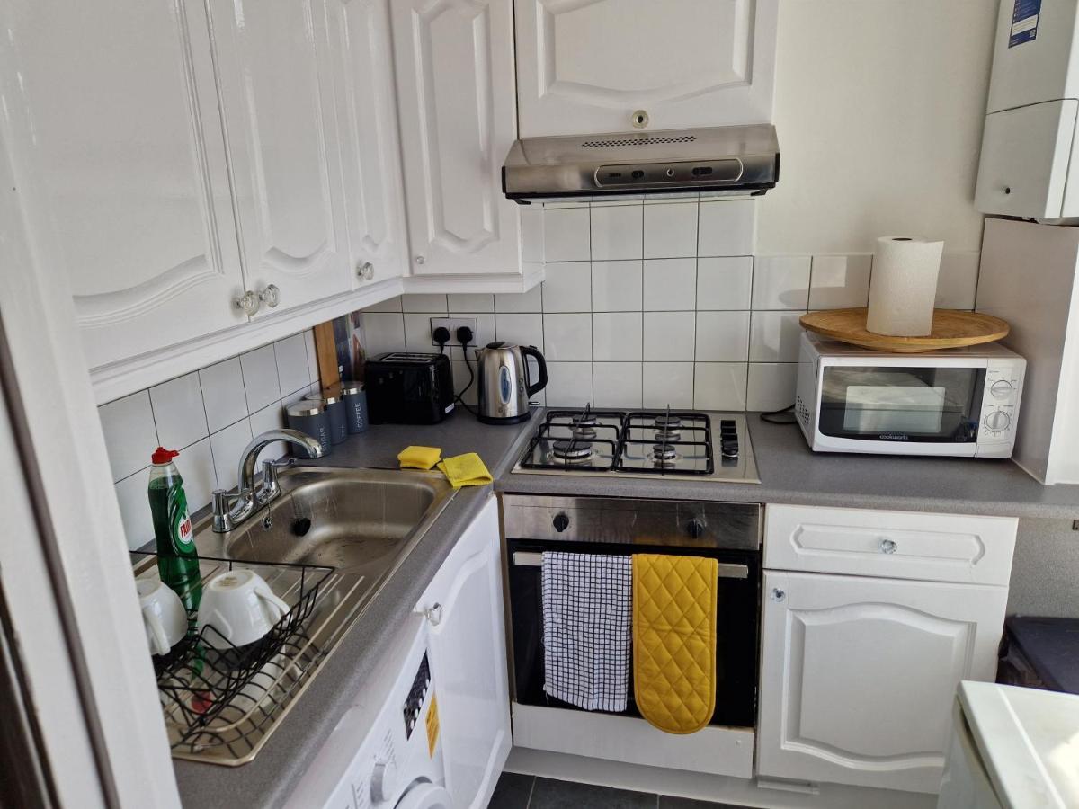 Appartement A Lovely One Bedroom In Hither Lane Londen