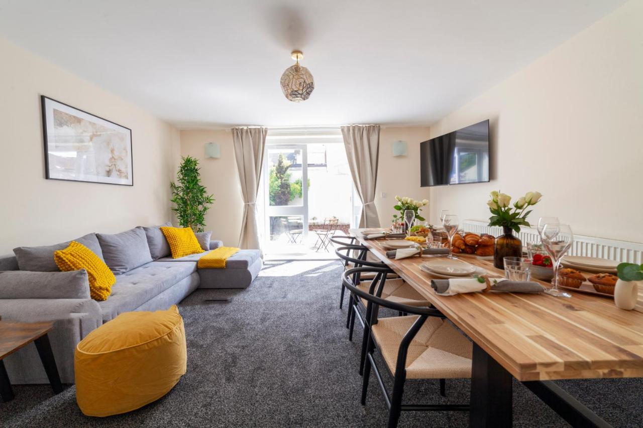 Arte Serviced Stratford - 3 Bedrooms 2 Bathrooms London, Stratford, Maryland, Free Parking, Garden, Weekly Or Monthly - Up To 8 Guests Ferienhaus