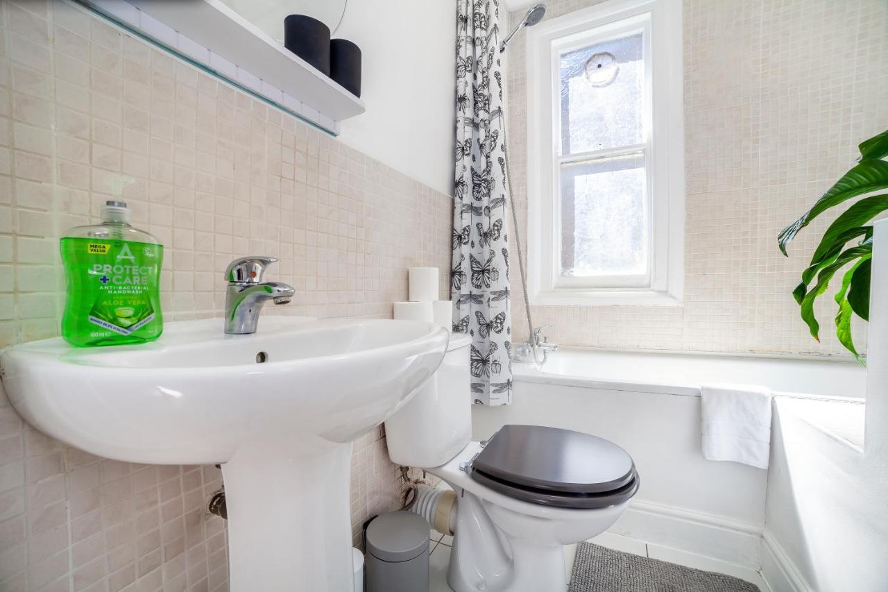 Amazing 2bdr Near Park, Herne Hill * Londen