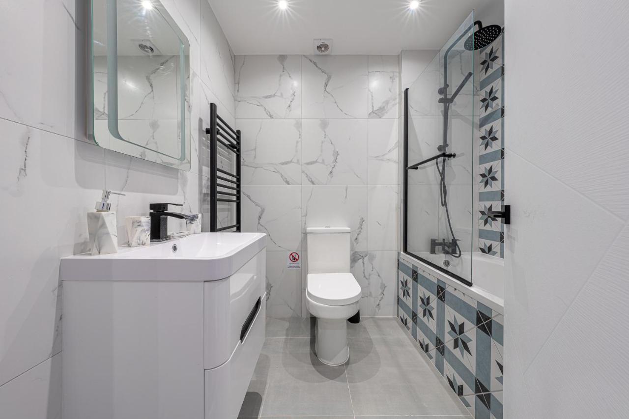 2 - West Brand New Loft Londen