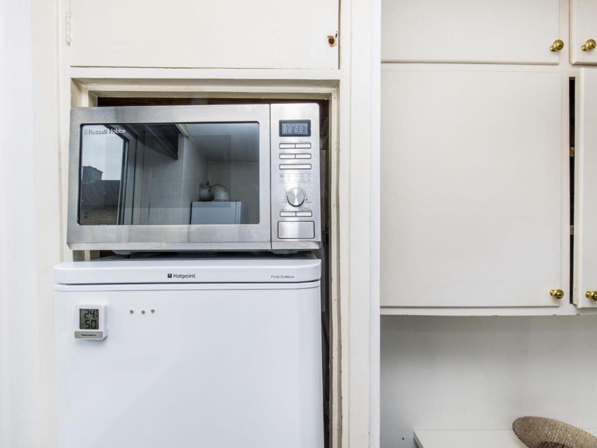 Apartment Pass The Keys - Beautiful Flat With Balcony In Swiss Cottage,