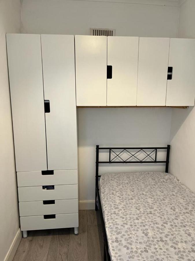 Please Cancel Your Bookings Privatunterkunft London