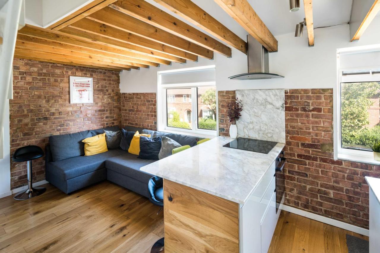 Cozy 2 Bedroom / Westfield / Hammersmith Hospital Appartement