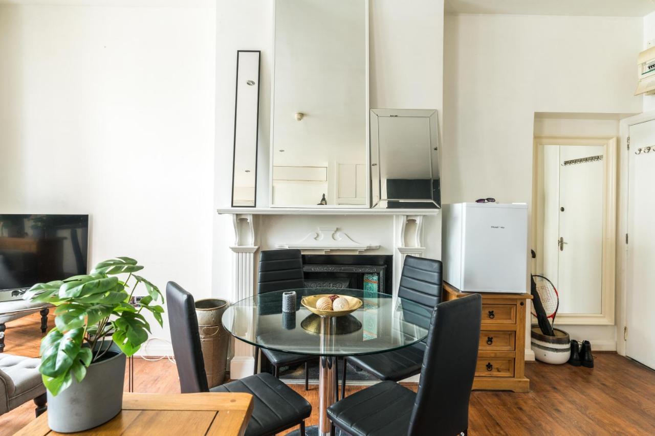 Cozy / Earls Court / Kensington Apartment *