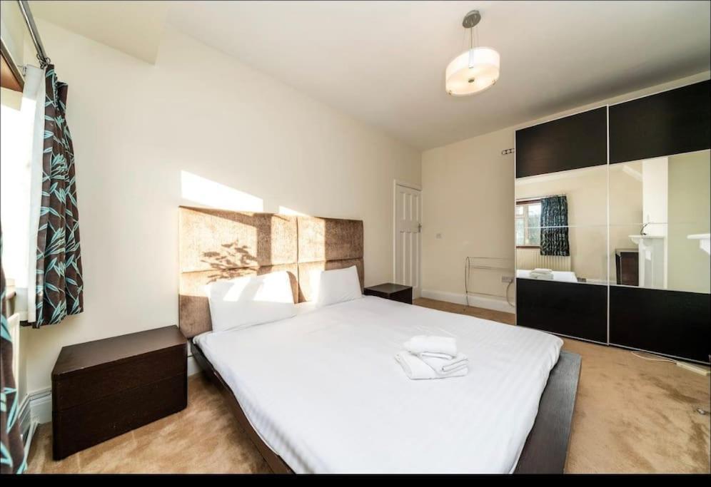 Apartment Immaculate Spacious 3 Bedrooms Flat Wembley Park *
