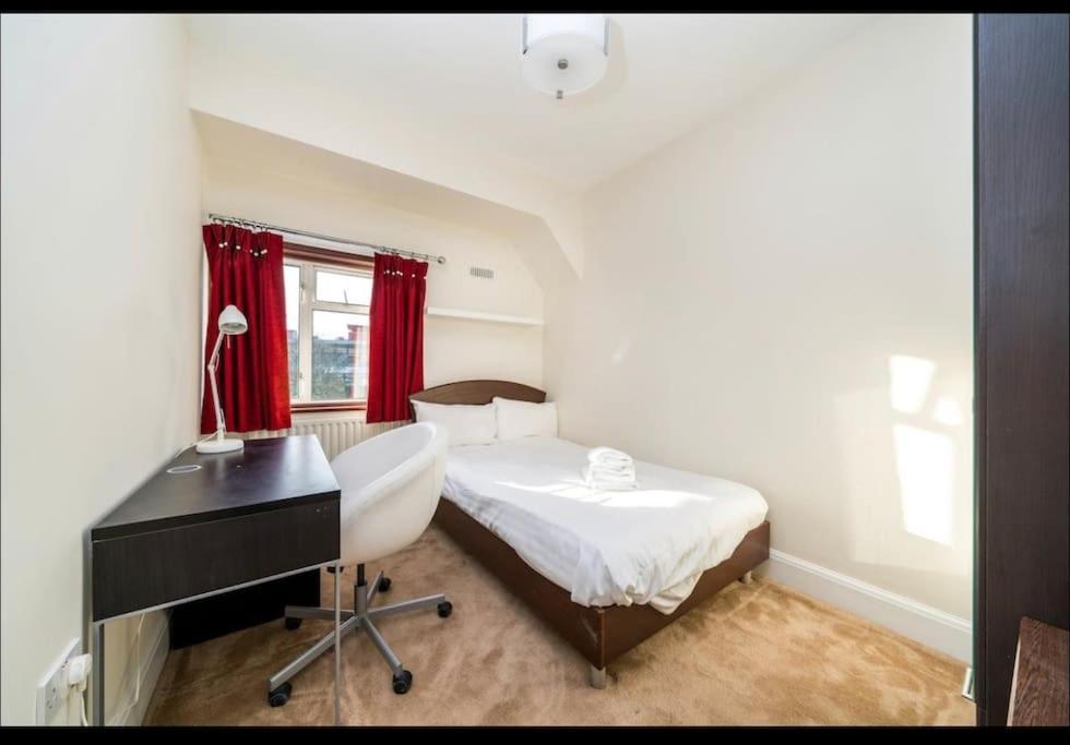 Immaculate Spacious 3 Bedrooms Flat Wembley Park Apartment *