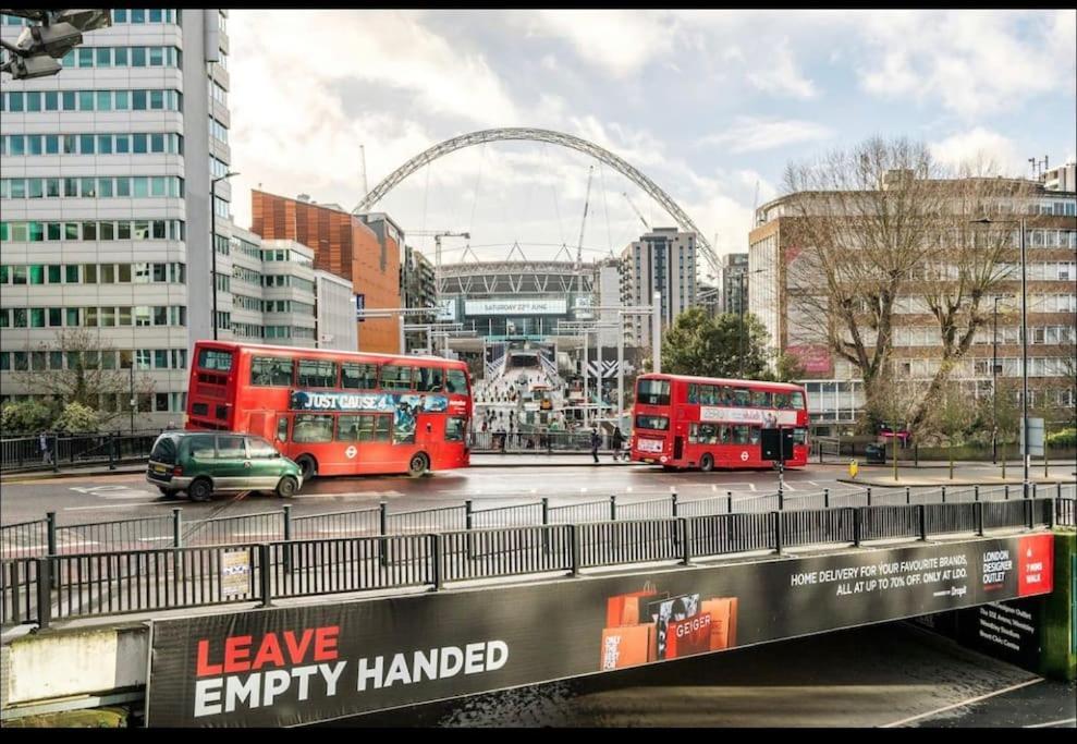 Immaculate Spacious 3 Bedrooms Flat Wembley Park Apartment *