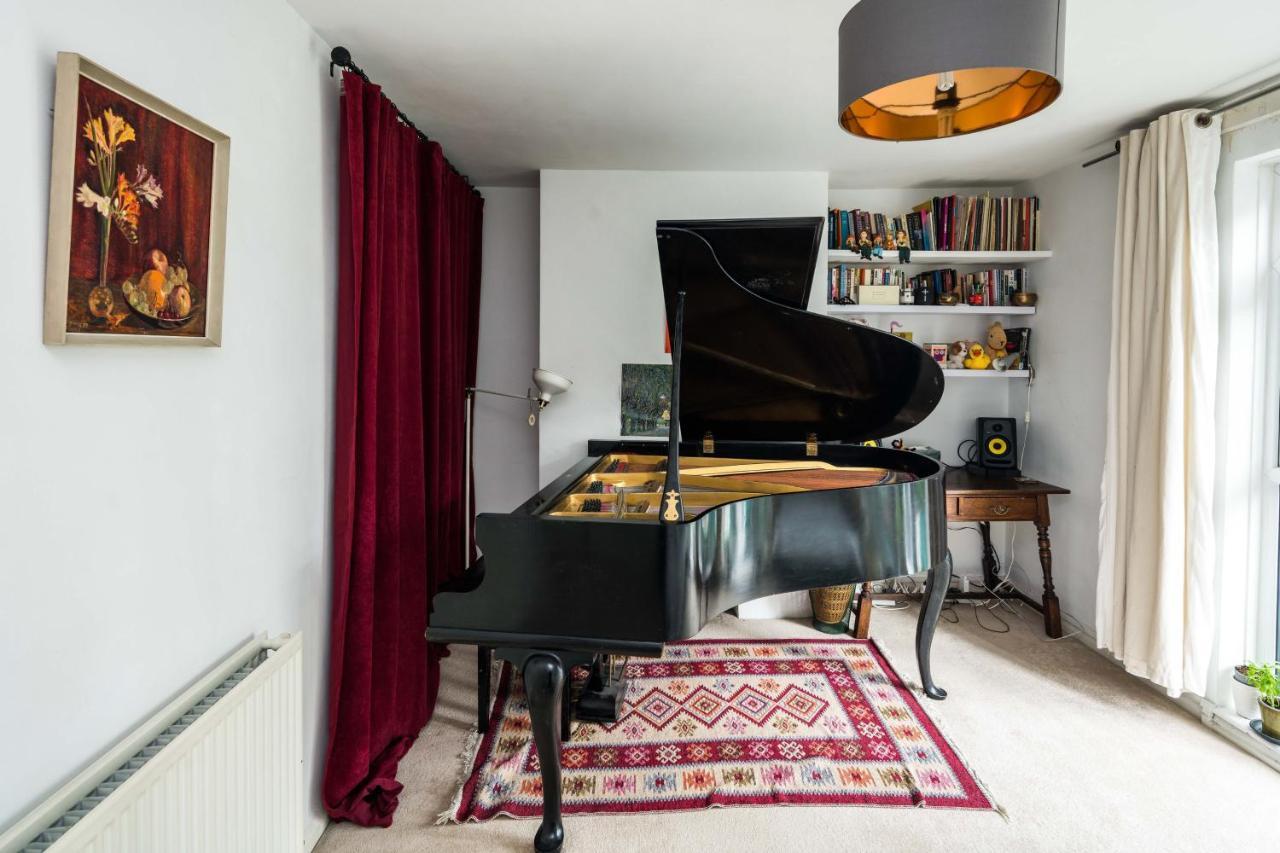 2bd Stylish W/t Grand Piano Appartement Londen