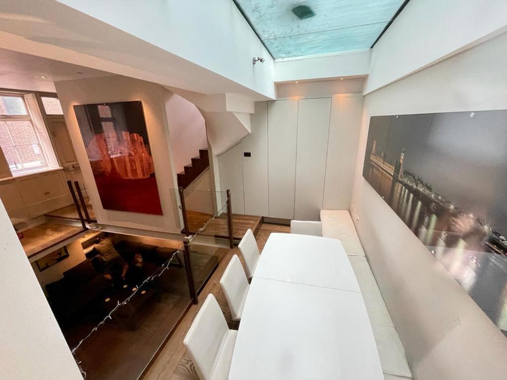 4 Floor In Covent Garden Apartment