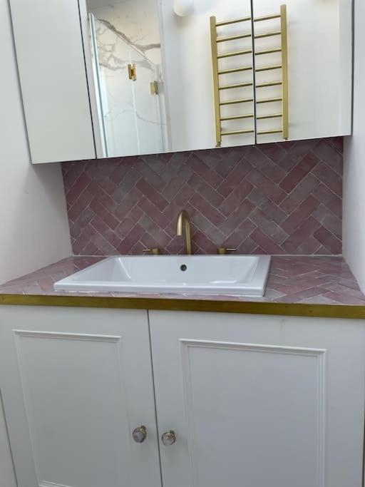 Vakantiehuis Whole House, Ensuite & Garden, 3 Bedrooms Londen
