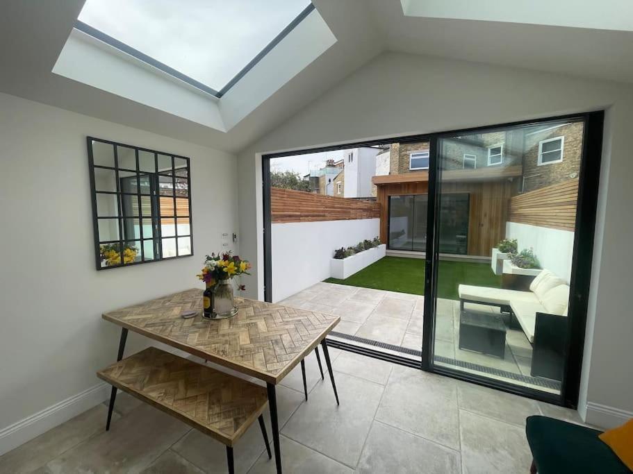 Vakantiehuis Whole House, Ensuite & Garden, 3 Bedrooms
