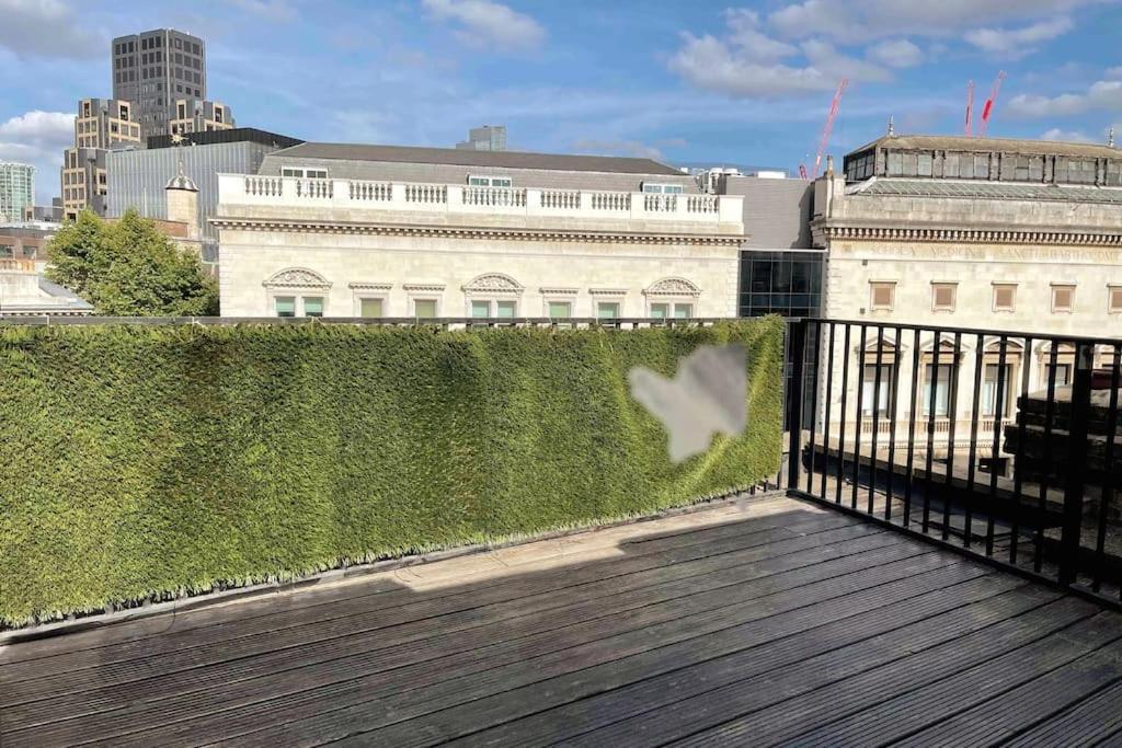 2bed Farringdon St Paul Long Discounts By Cozystays Apartment London