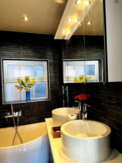 Apartment 2bed Farringdon St Paul Long Discounts By Cozystays *