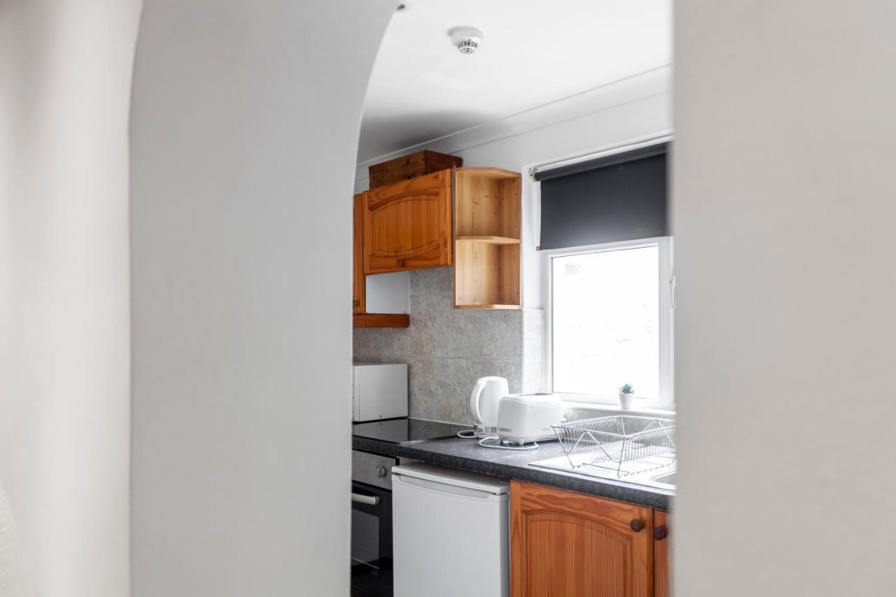 Appartement Bright 1 Bedroom Wpatio, Next To Westfield Centre *