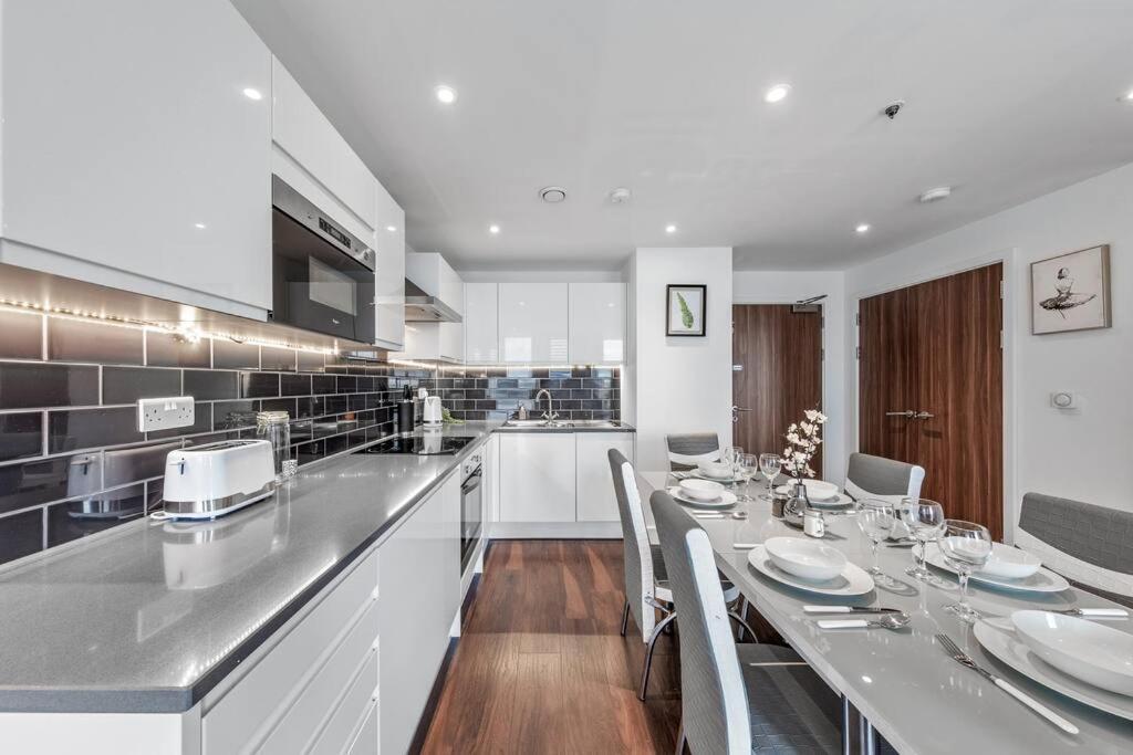 Amazing Britania 1 Bedroom Flat In Bp40 Appartement *