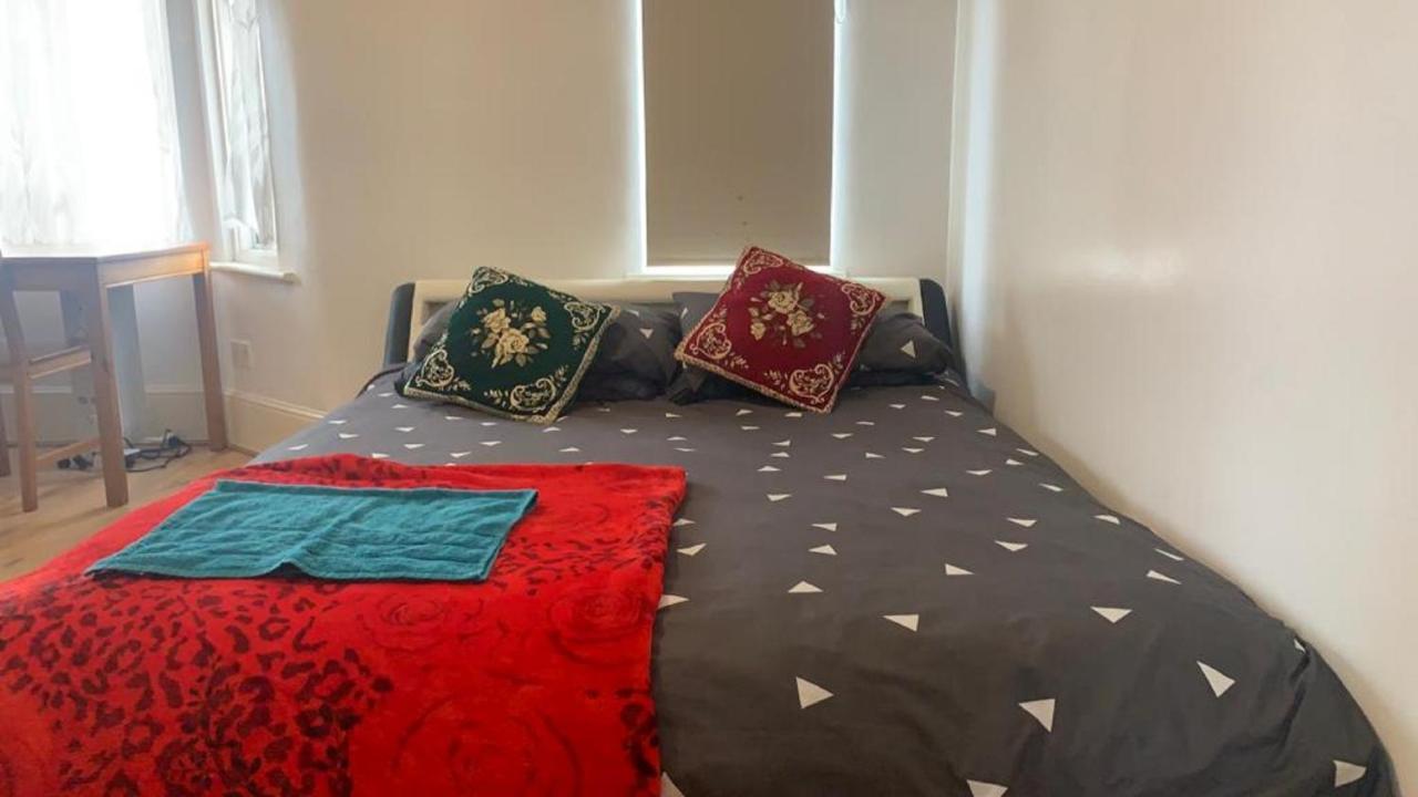 Gasthuis Luxury Extra Large Double Bedroom Near The St Street Londen
